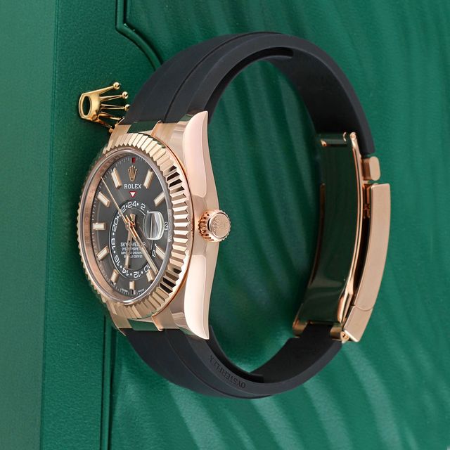 Rolex Sky-Dweller 326235 Image 3